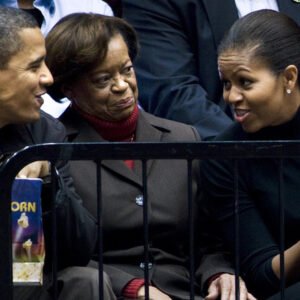 Weird Things About Michelle Obama And Her Brother Craig Robinson's Relationship