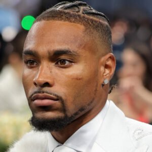 Simone Biles' Husband's Behavior Is A Dead Giveaway At 2025 Met Gala, Expert Tells Us