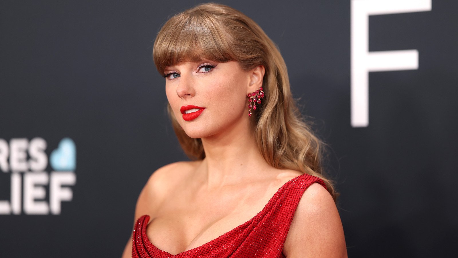 Taylor Swift and Travis Kelce: Why They’re Missing the 2025 Met Gala 3 taylor swift travis kelce skip 2025 met gala one person is obviously to blame 1