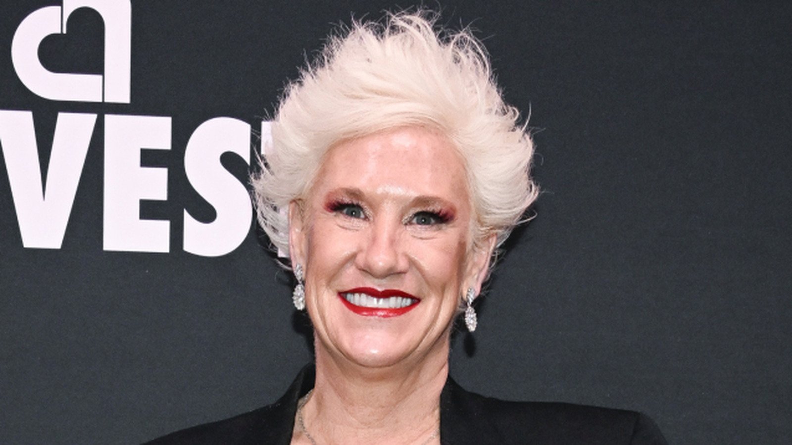 Remembering Anne Burrell: A Chef Whose Light Shone Bright 3 anne burrells final instagram post breaks hearts after tragic death 1