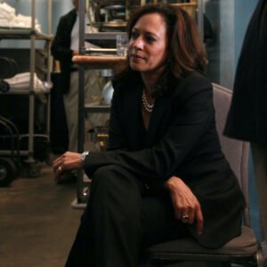 Throwback Kamala Harris Pic Confirms She's Always Loved A Pantsuit