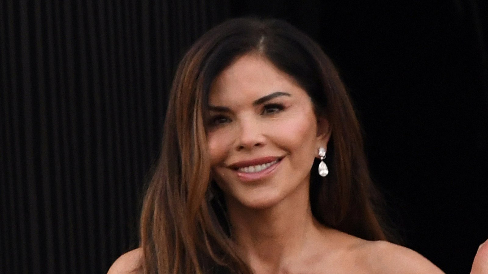 The Story Behind Lauren Sánchez Bezos’ Controversial Engagement Ring 3 lauren sanchez bezos has gotten read for filth over her obnoxious engagement ring 1