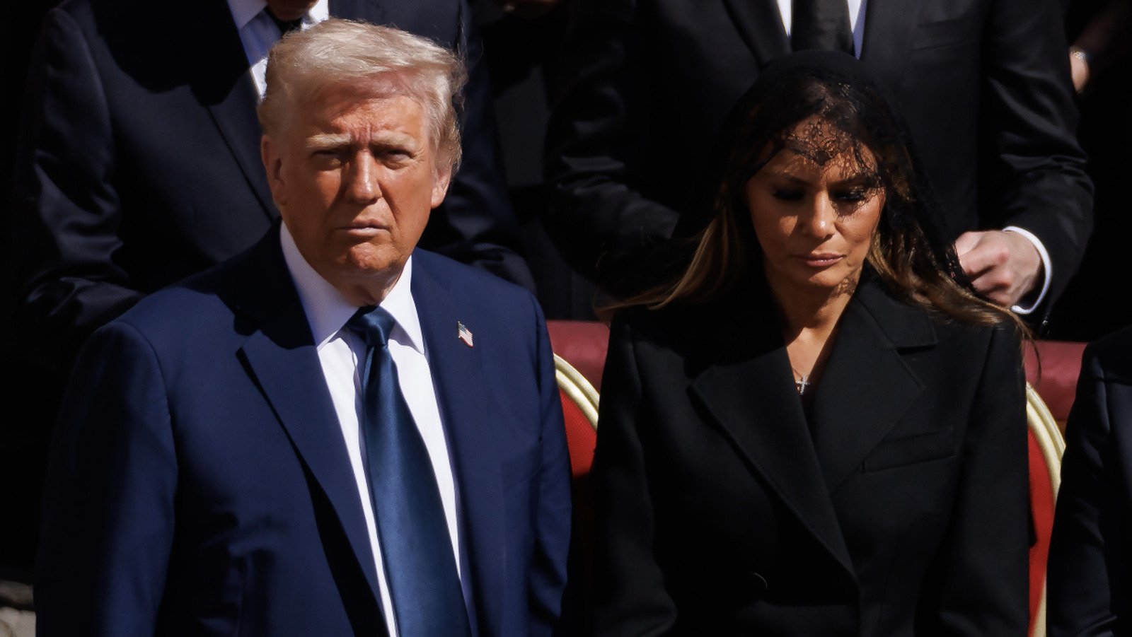 When Fashion Crosses the Line: Questionable Outfits at Political Events 6 insanely inappropriate outfits worn at political events 4