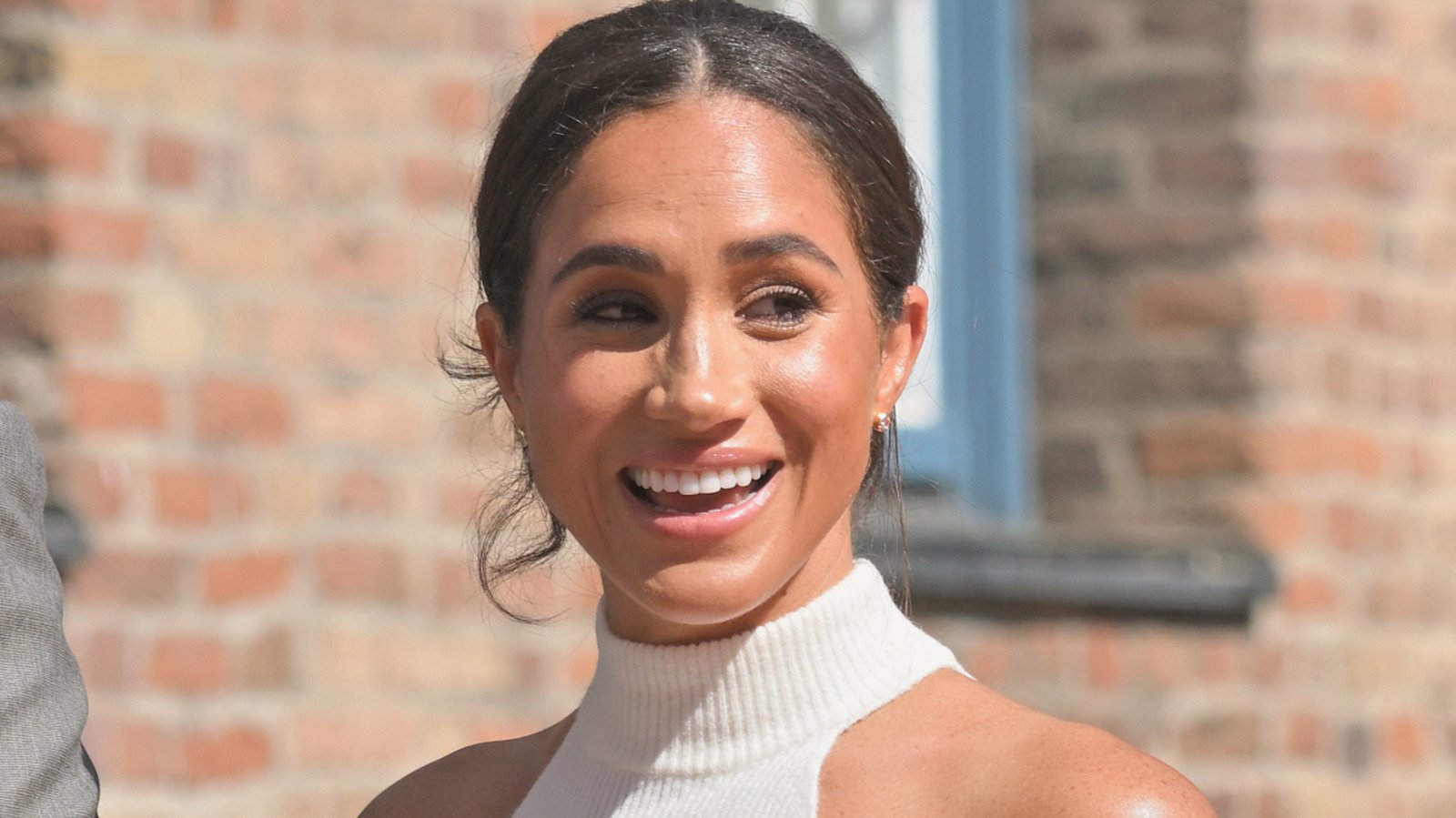 The Meghan Markle Rumors That Just Won't Quit 11 scandalous rumors about meghan markle shell never live down 9