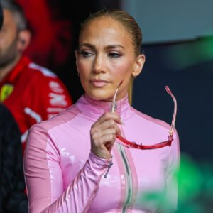 When Praise Feels Like a Nudge: Jennifer Lopez, Ben Affleck, and the Quiet Comparison 3 Jennifer Lopez Once Subtly Shaded Ex Marc Anthony While Praising Ben Affleck