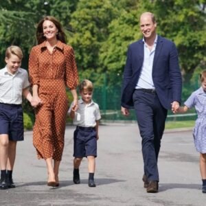 Kate Middleton And Prince William's Royal Privilege Is Ruffling Feathers With Neighbors