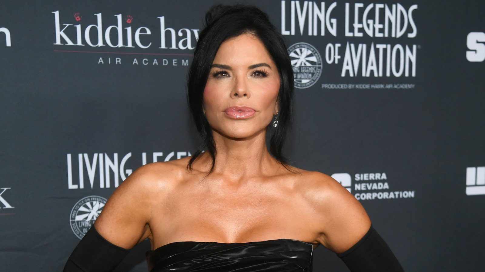 Lauren Sánchez Bezos: The Anchor Who Wore Bold — Maybe Too Bold — Dresses On Air 2 lauren sanchez bezos wore some inappropriate outfits as a news anchor