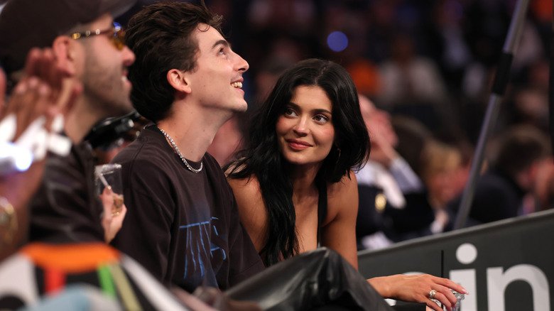 Still Together? Why Kylie Jenner and Timothée Chalamet’s Romance Feels Unsteady — and Maybe Okay 1 Signs Kylie Jenner & Timothée Chalamet's Relationship Is On The Rocks
