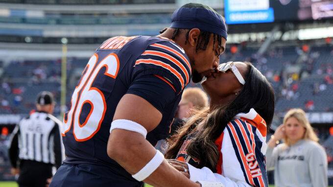 Simone Biles & Jonathan Owens' Marriage Has Some Painfully Obvious Problems