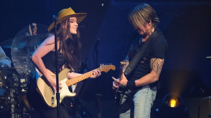 Sketchy Things Everyone Just Ignores About Keith Urban