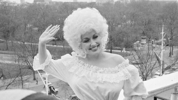 The Tragic Truth About Dolly Parton's Health Issues