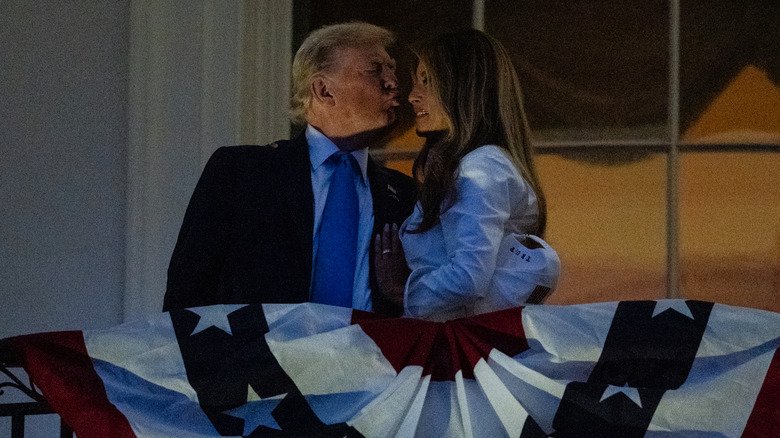 A Kiss That Made People Look Twice (and Squirm a Little) 3 Donald Trump kissing Melania Trump