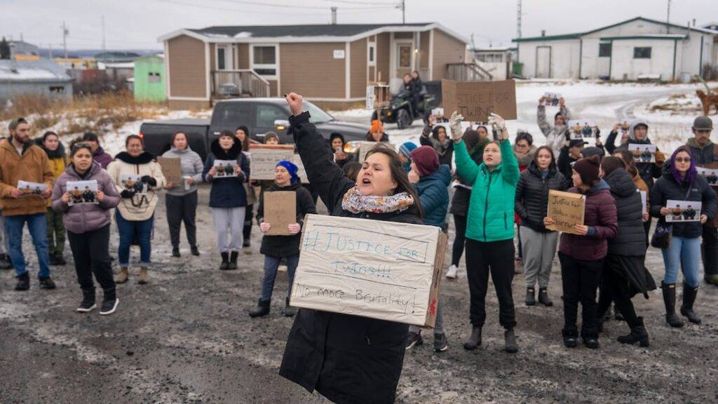 When the Badge Becomes a Burden: Policing, Pain and the Search for Trust in Nunavik 1 Losing hope, he quit the Nunavik police. Years later, many still feel unsupported by the force