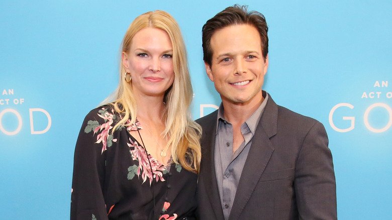 Kelley and Scott Wolf pose in 2016