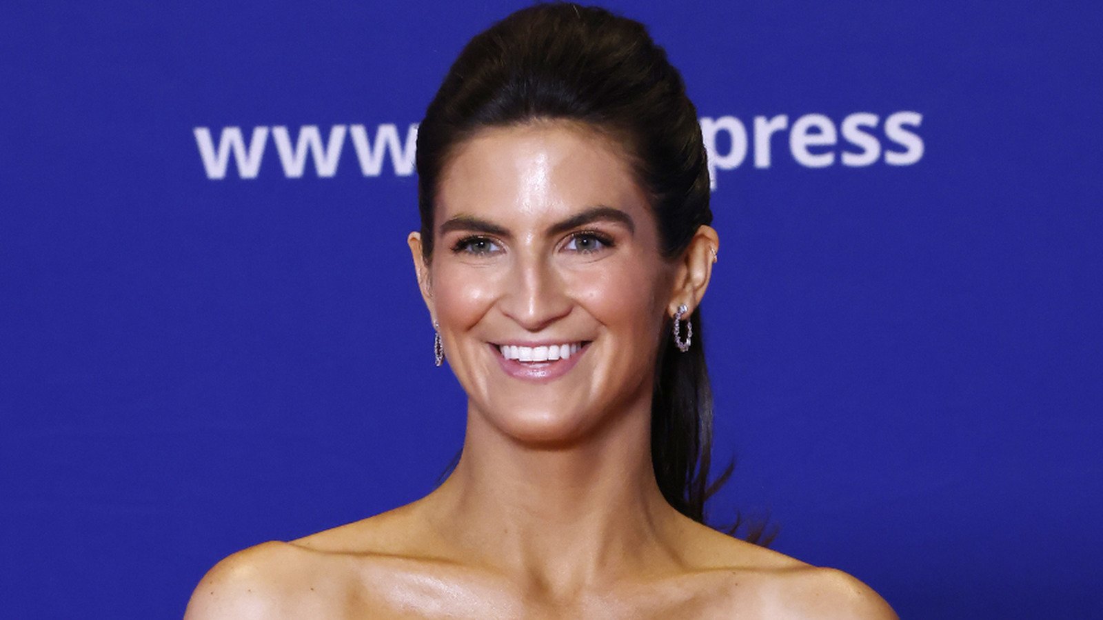 before after photos of kaitlan collins face transformation are eye popping 1
