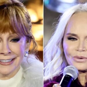 Reba McEntire & Kristin Chenoweth's Tuned-Up Faces Are Shinier Than The Rockefeller Tree