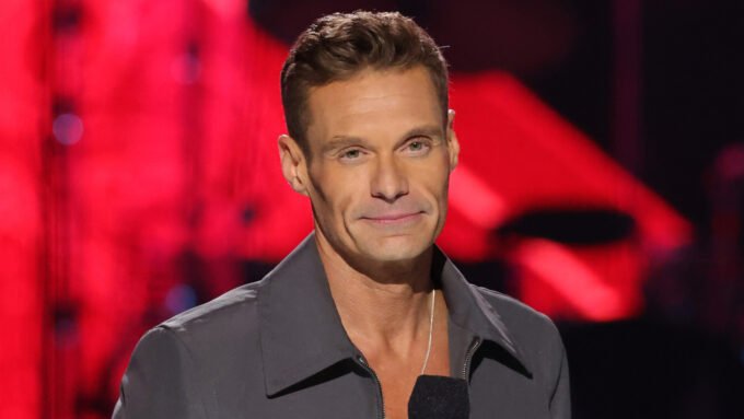 Watching Ryan Seacrest Change — People Are Worried 14 Ryan Seacrest's 'Aging' Face On NYE Has Everyone Saying The Same Sad Thing