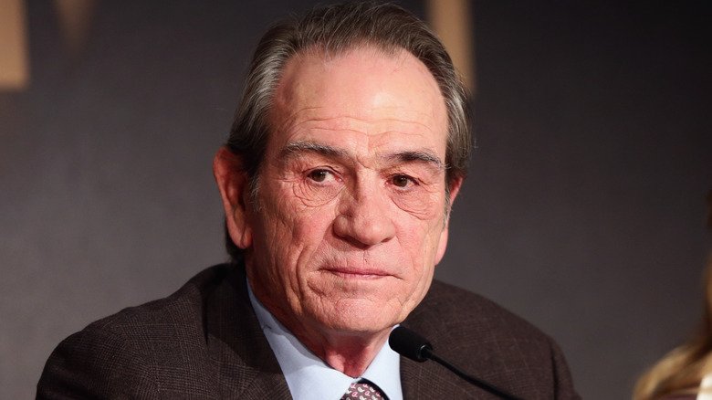 The Tragic Truth About Tommy Lee Jones' Life Is So Sad