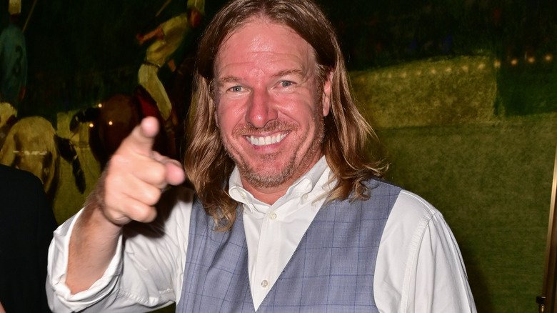 Before & After Pics Of Chip Gaines Expose His Scruffy Transformation