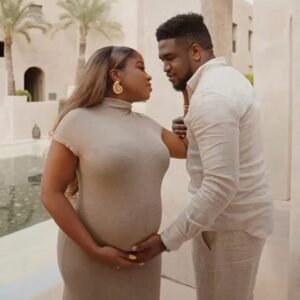 Celebrity designer Veekee James, husband announce pregnancy, flaunt baby bump
