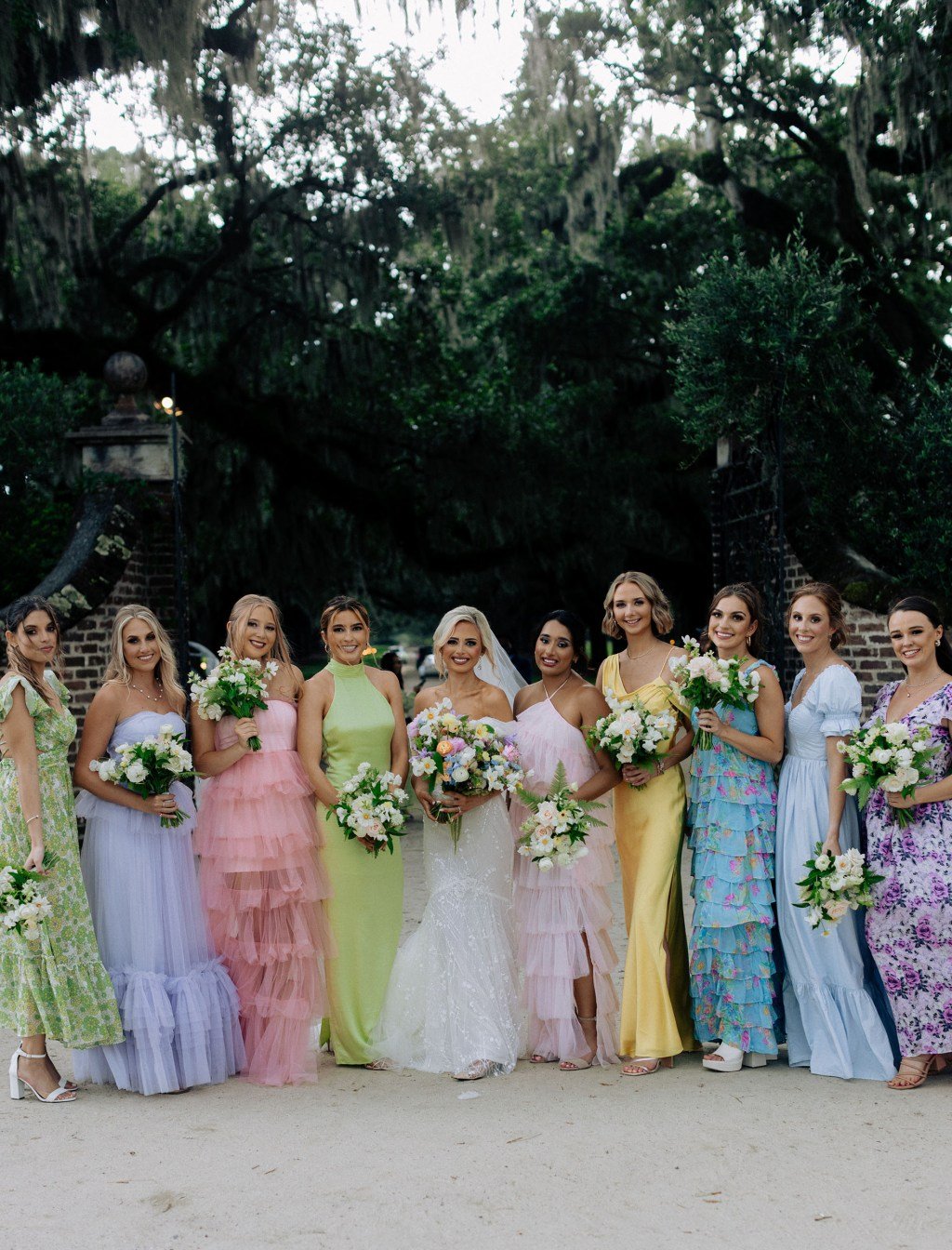 Garden Party Attire: Dress Code Explained + 10 Chic Outfit Ideas