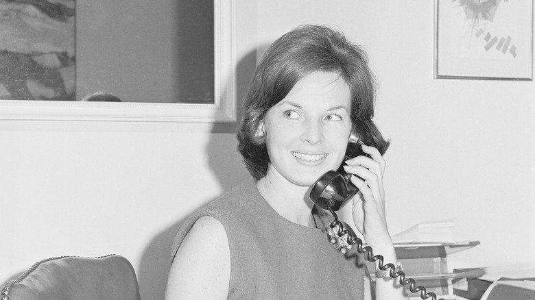 John F. Kennedy’s Alleged Affairs: The Women Linked to America’s 35th President 132 Pamela Turnure talks on the phone