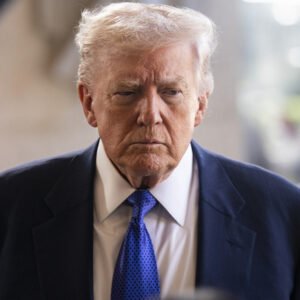 Meryl Streep Used Her 2017 Golden Globes Award Speech To Brutally Take Down Donald Trump