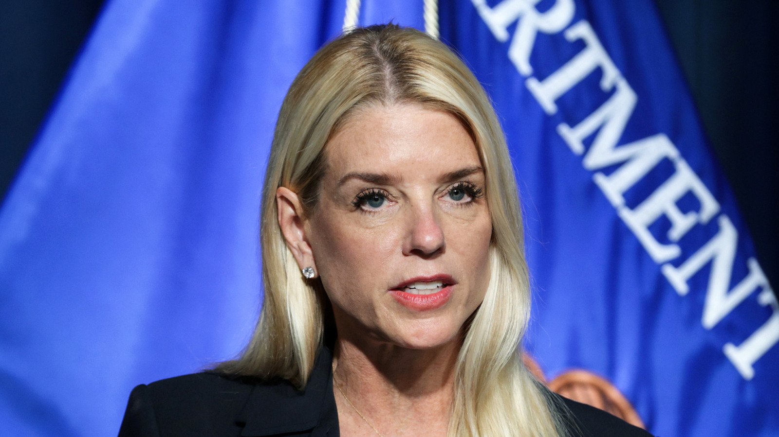 pam bondi has 2 obvious signs of ozempic face after weight loss 2