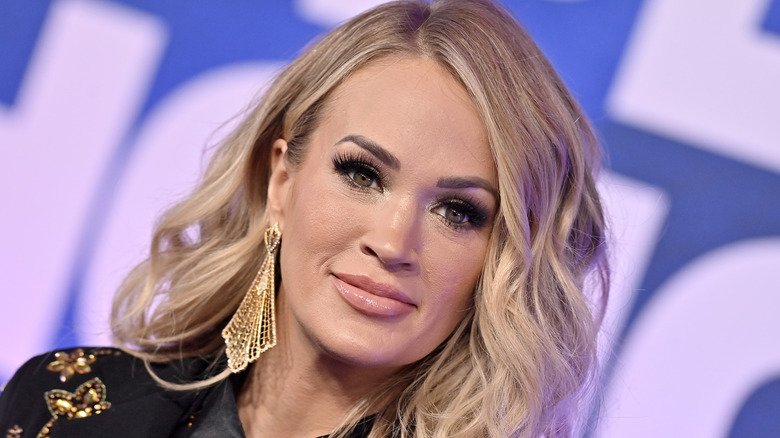 Carrie Underwood at 2022 People's Choice Awards
