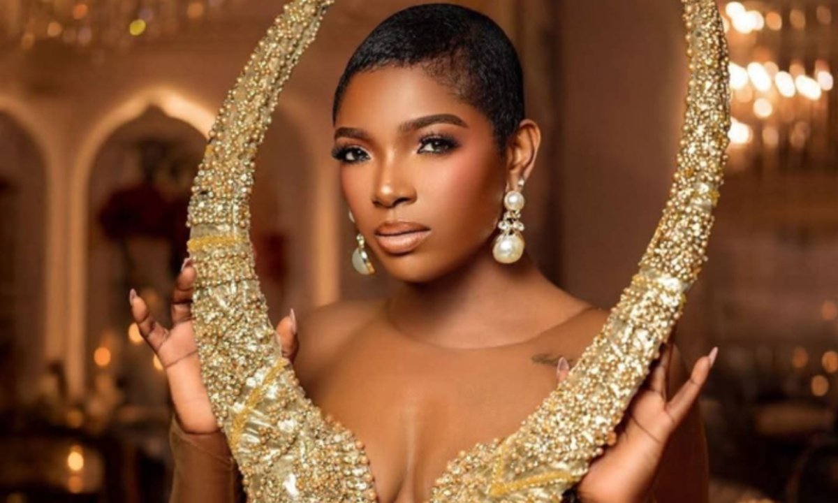 Not "Single Mom" — Just a Single Woman Raising Two Kids 127 I’m not a single mom – Annie Macaulay