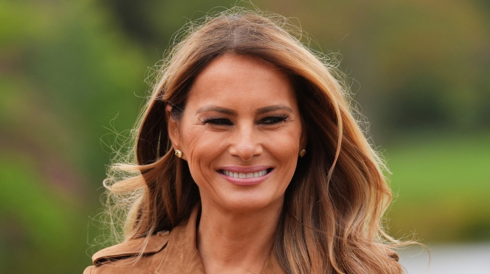Photos Highlight How Melania Trump’s Facial Features Have Changed Over the Years 130 side by side pics of melania trump highlight how chiseled her face has become 2