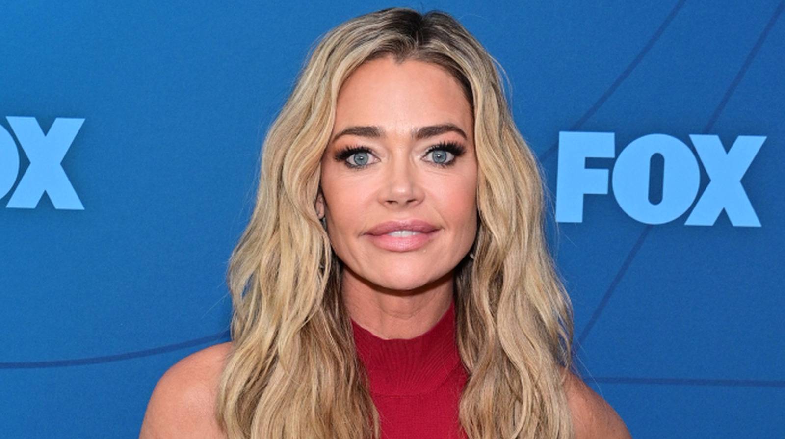 denise richards impressive facelift is betrayed by unfiltered look at this body part 1