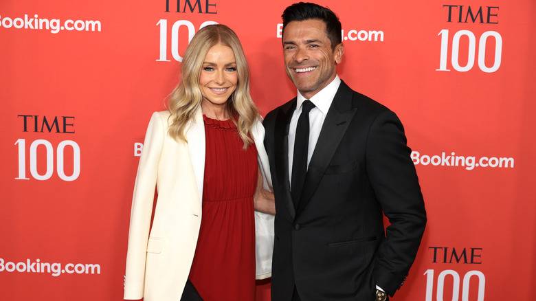 Mark Consuelos And Kelly Ripa Can't Outrun The Cheating Rumors