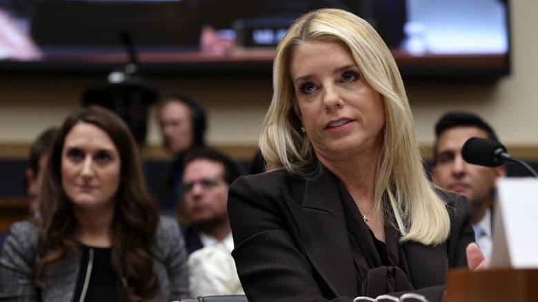 Pam Bondi Is Officially Joining The MAGA Has-Been Club With Kristi Noem