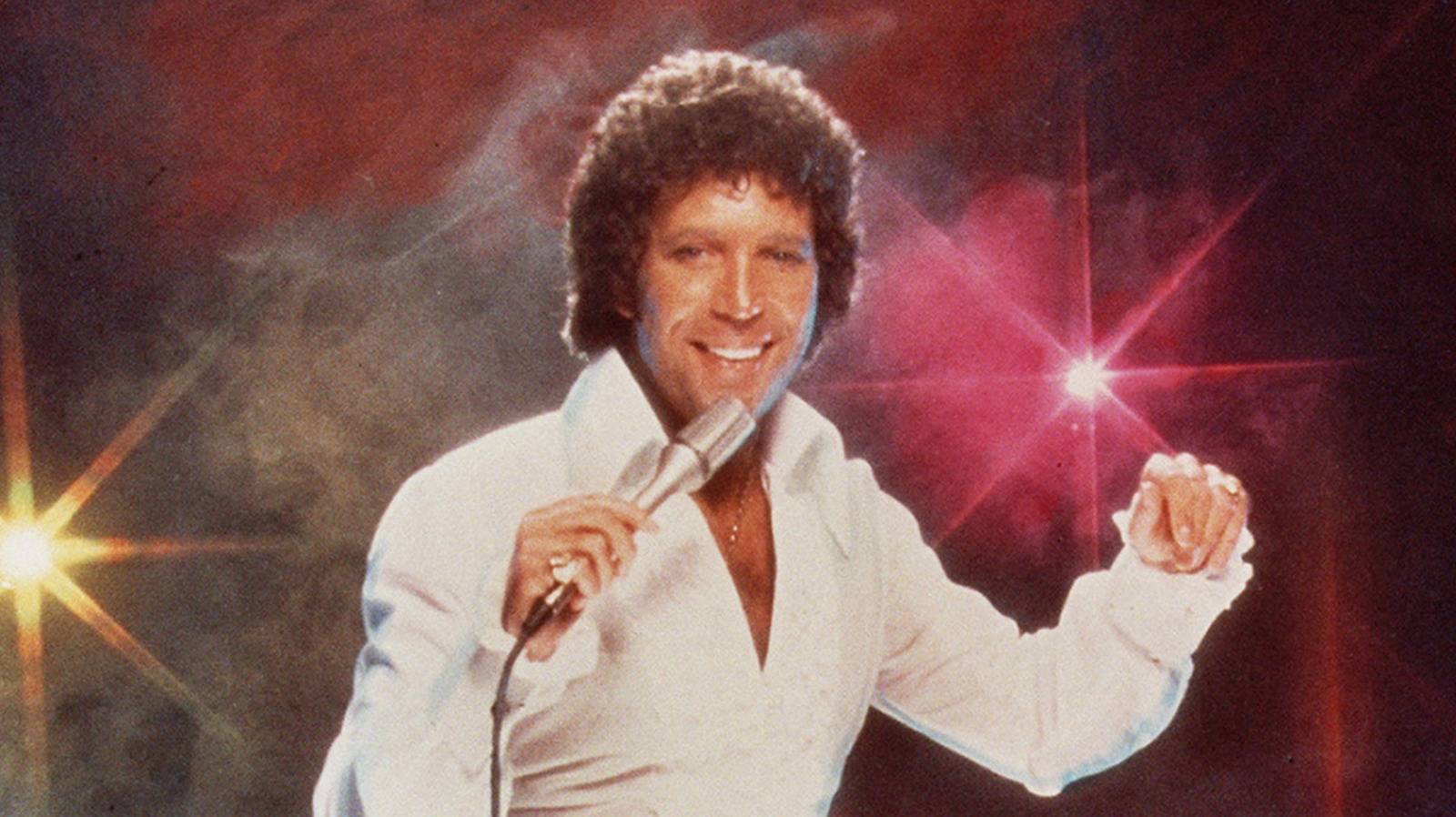 70s icon tom jones said this woman was the love of his life 1