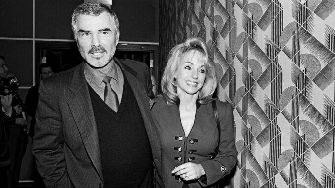 Burt Reynolds' 1990s Affair With A Cocktail Waitress Ruined His Second Marriage