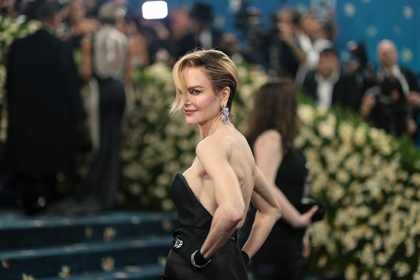 Open the featured image for Lauren Sánchez Nicole Kidman Met Gala moment: An Unexpected Red Carpet Alliance