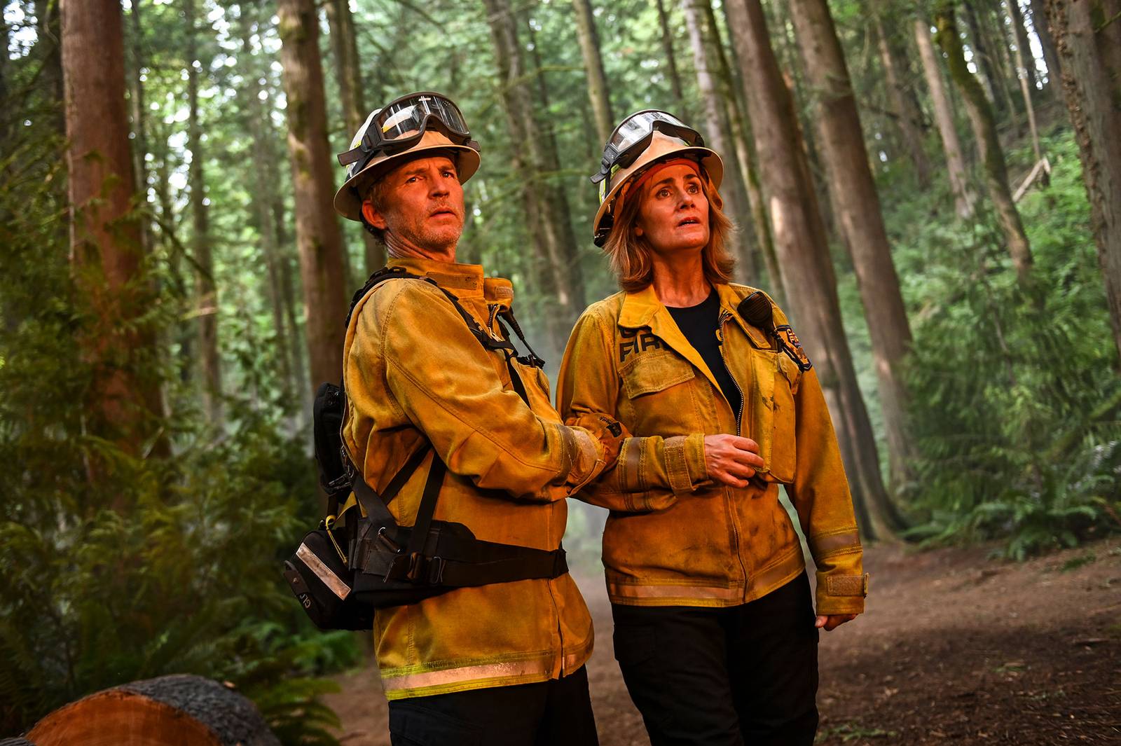 which fire country stars are and arent returning for season 5 22