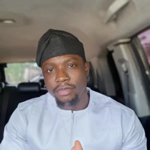 ‘You are daft’ — VeryDarkMan fires at Tinubu’s aide