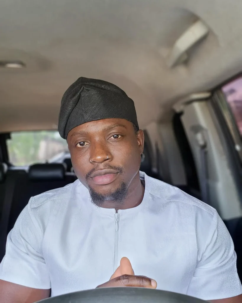 ‘You Dont Know anything’ — VeryDarkMan fires at Tinubu’s aide 1 ‘You are daft’ — VeryDarkMan fires at Tinubu’s aide