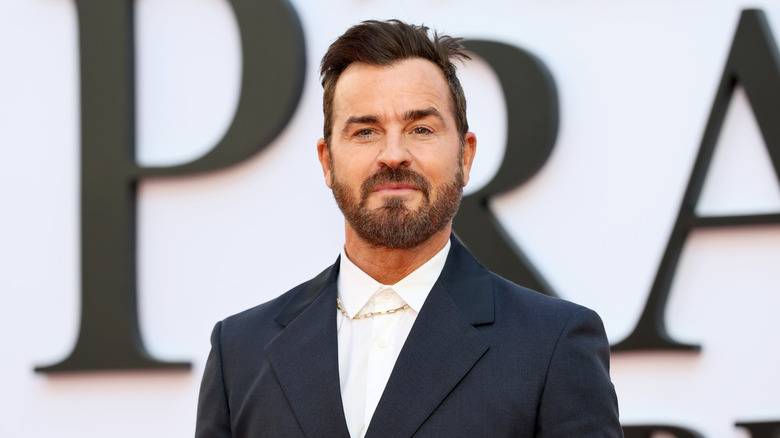 11 Celebrities Who Are Rumored To Be Horrible Neighbors 144 Justin Theroux in 2026