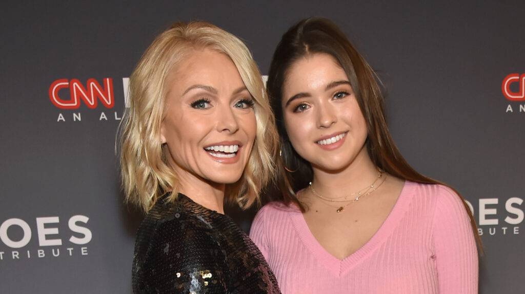 Lola Consuelos Fashion Glow-Up: How Kelly Ripa's Daughter Found Her Signature Style 2 Then & Now: Kelly Ripa's Daughter Lola Consuelos' Stunning Fashion Glow-Up