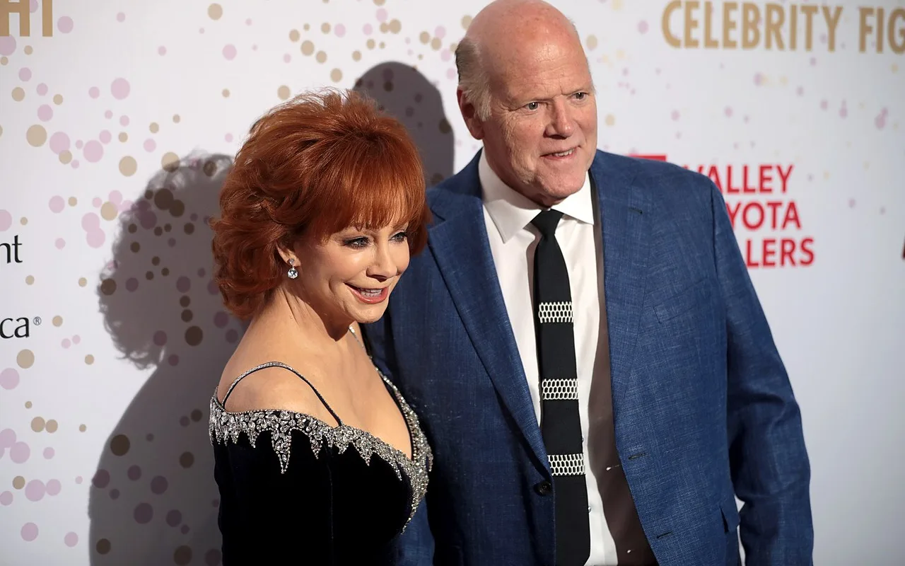 Reba McEntire and Rex Linn together on the red carpet in 2022
