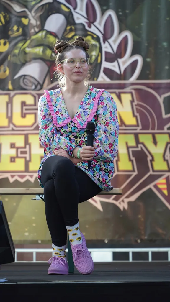 Jessie Cave speaking at Comic Con Brussels in 2022