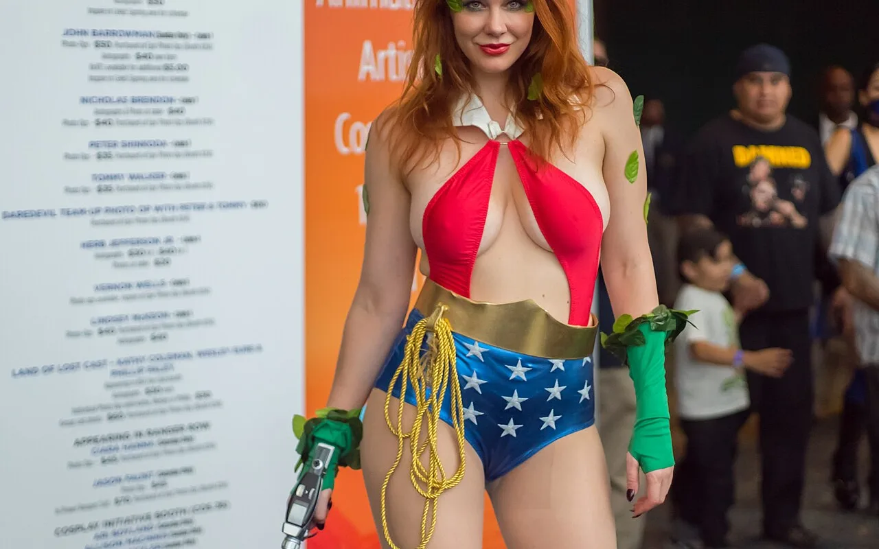 Maitland Ward at Long Beach Comic Con in 2015