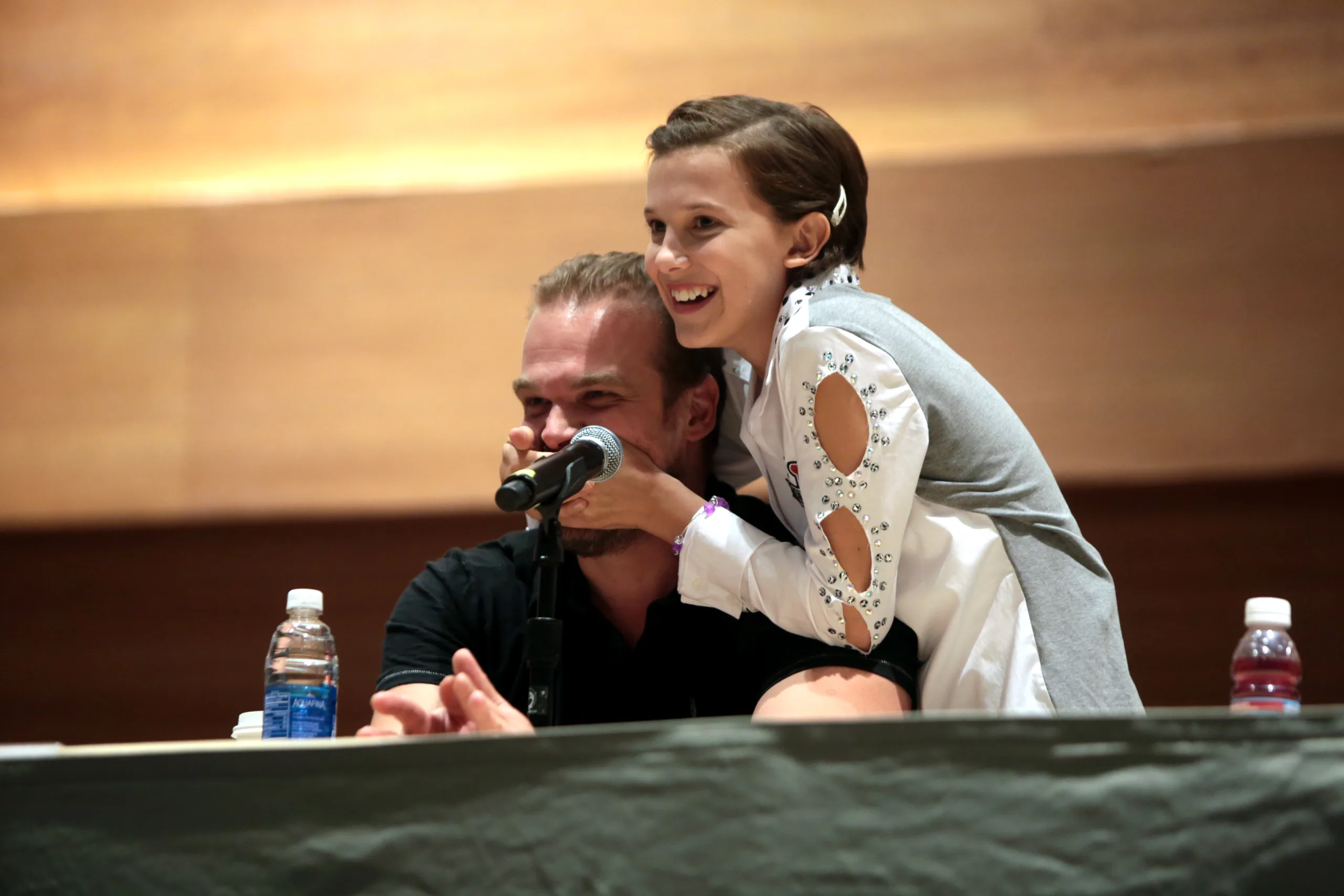 Millie Bobby Brown with David Harbour at Phoenix Comicon Fan Fest in 2016