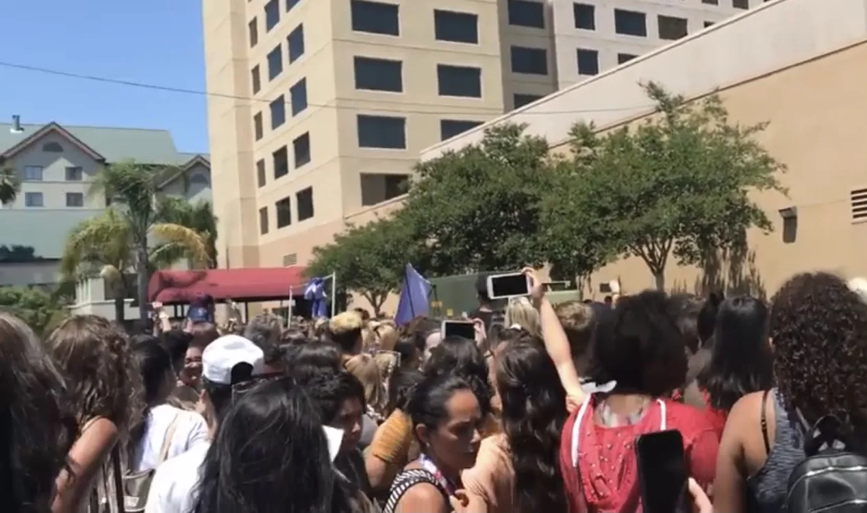 Crowd gathered outside TanaCon, the convention organized by Tana Mongeau