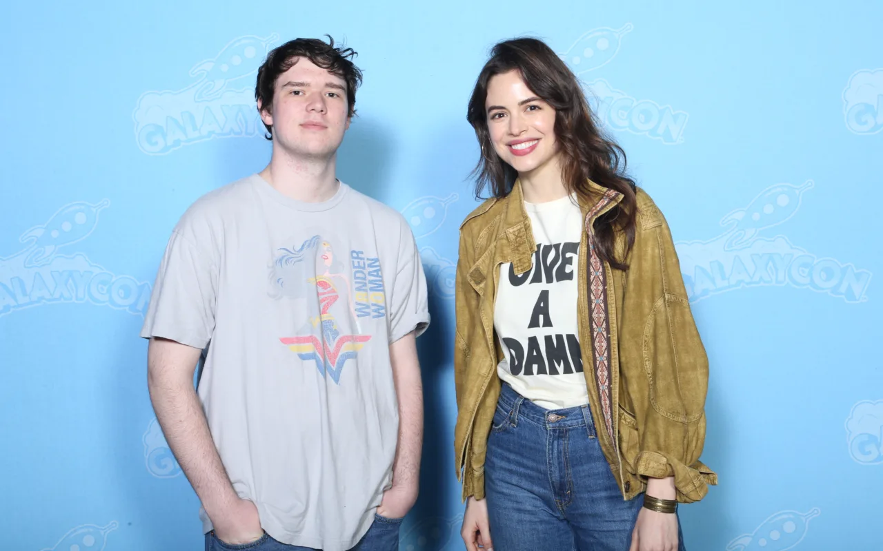 Conor Leslie posing at GalaxyCon Richmond in 2022