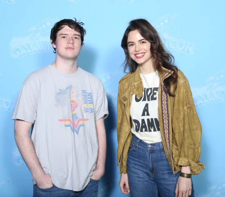 Conor Leslie posing at GalaxyCon Richmond in 2022