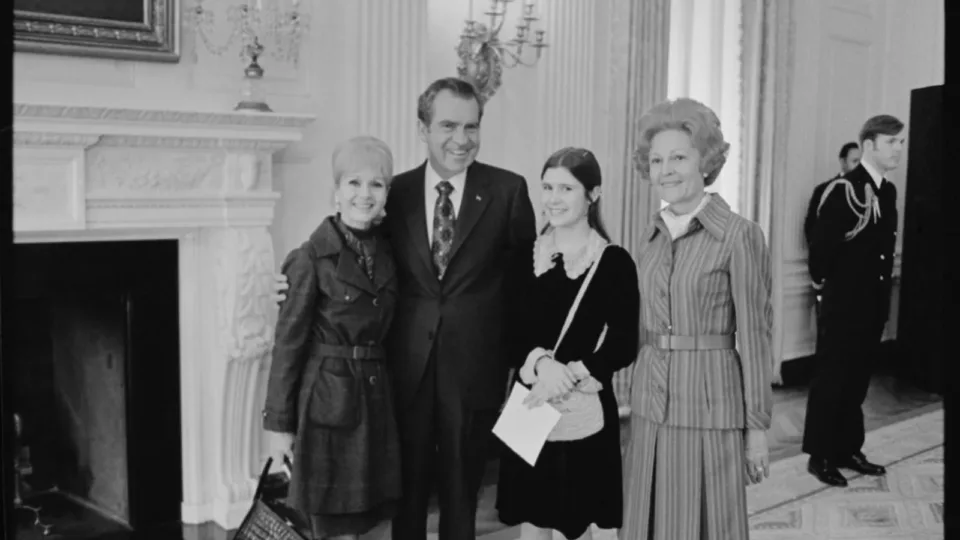 Debbie Reynolds and Carrie Fisher with Richard and Pat Nixon in an archival White House portrait